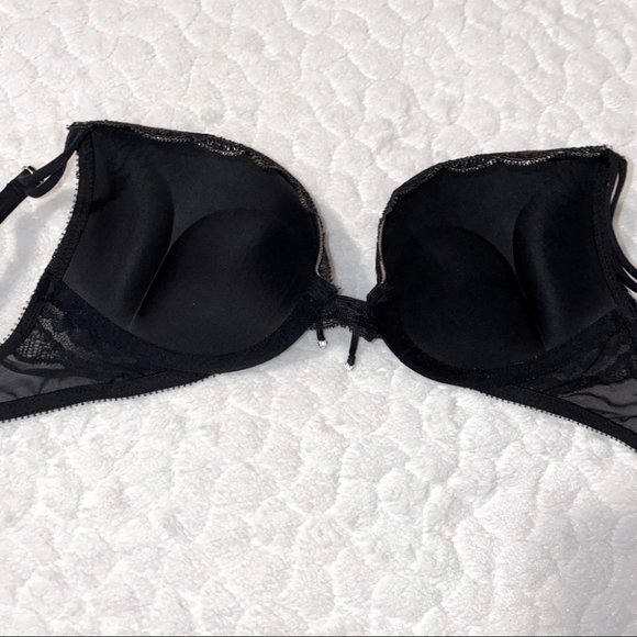 32B VS Miraculous Bombshell Bra Seduction - Picture 7 of 11